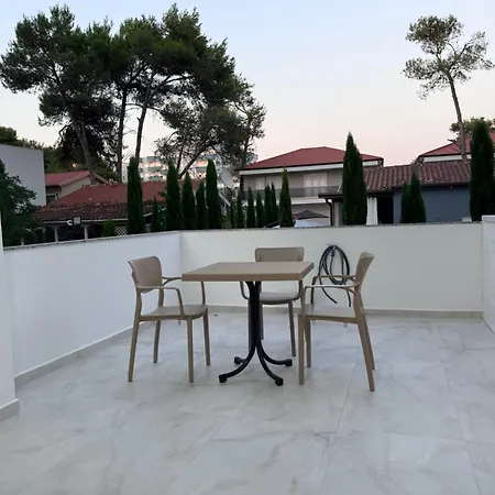 Coastal Pine Appartement Golem (Tirana)